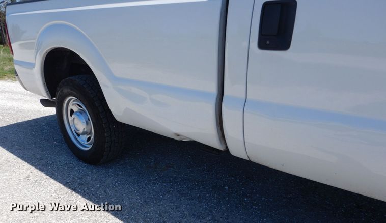 image for item IY9627 2013 Ford F350 Super Duty  pickup truck