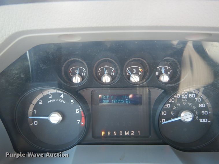 image for item IY9627 2013 Ford F350 Super Duty  pickup truck