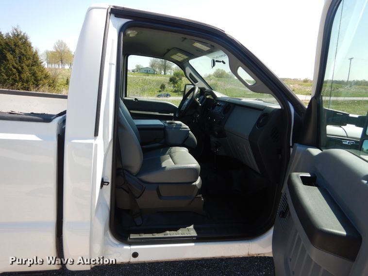 image for item IY9627 2013 Ford F350 Super Duty  pickup truck