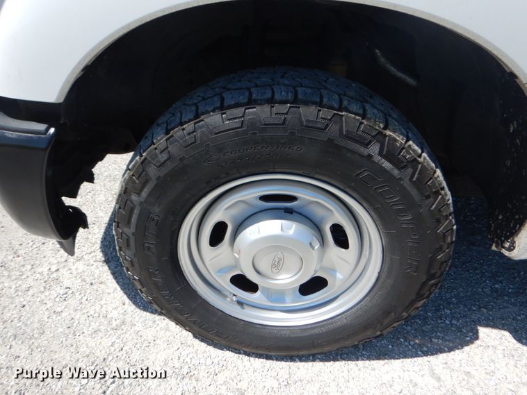 image for item IY9627 2013 Ford F350 Super Duty  pickup truck