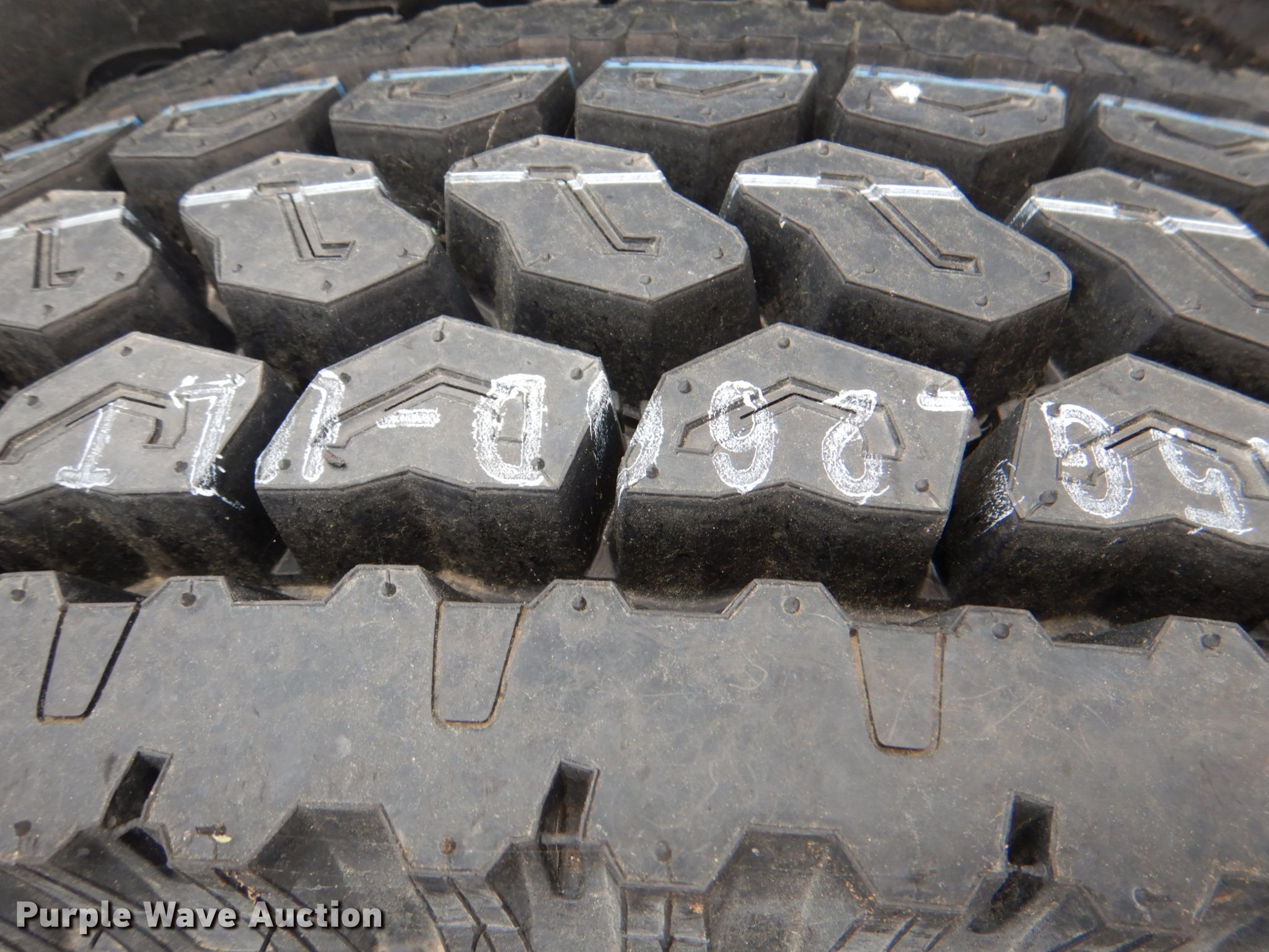 (4) Samson GL266D 11R24.5 tires in Checotah, OK Item HL9373 sold
