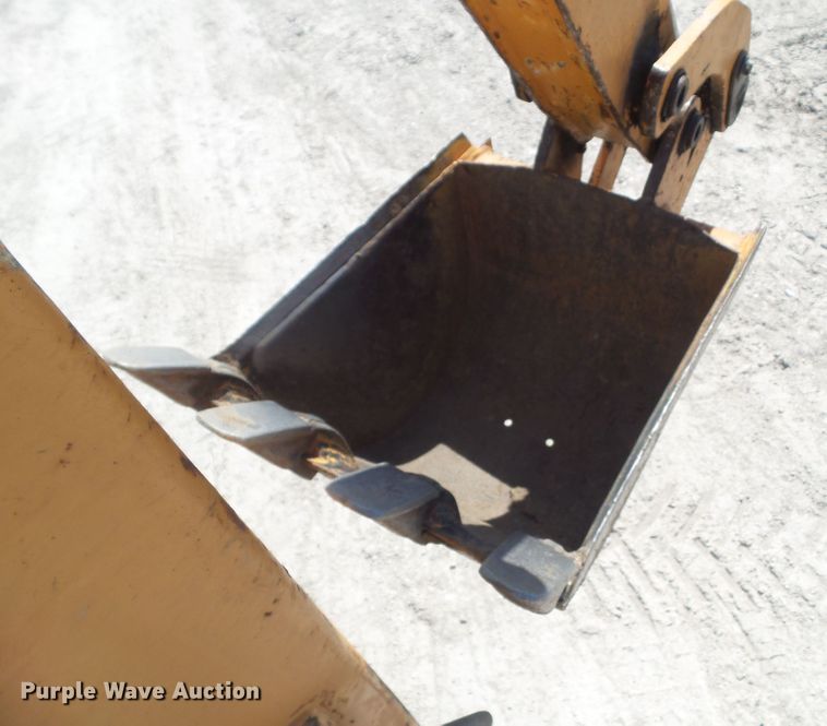 image for item DA7091 2000 Case 660  trencher