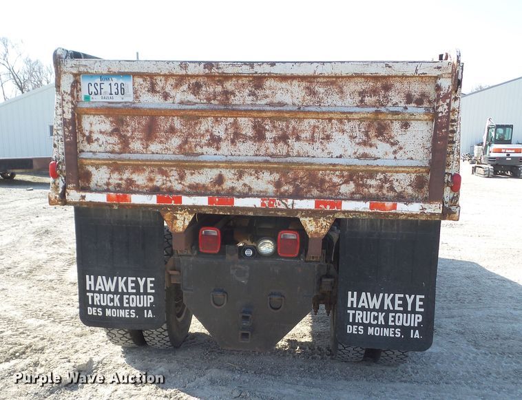 image for item DA7094 1982 Ford F700  dump truck