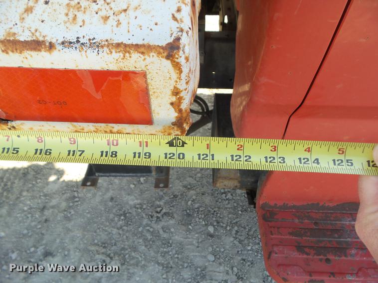 image for item DA7094 1982 Ford F700  dump truck