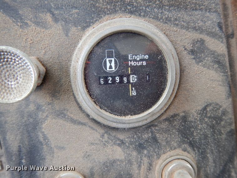 image for item DC2176 1984 Ford LTS8000  oil distributor truck