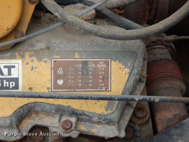 image for item DC2176 1984 Ford LTS8000  oil distributor truck