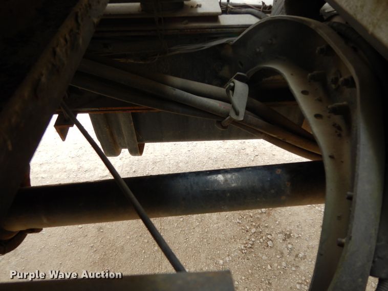 image for item DC2176 1984 Ford LTS8000  oil distributor truck