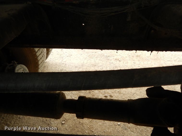 image for item DC2176 1984 Ford LTS8000  oil distributor truck