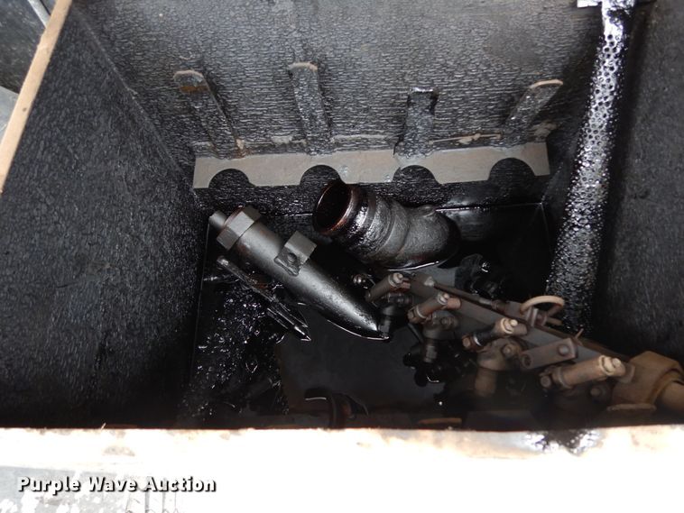 image for item DC2176 1984 Ford LTS8000  oil distributor truck