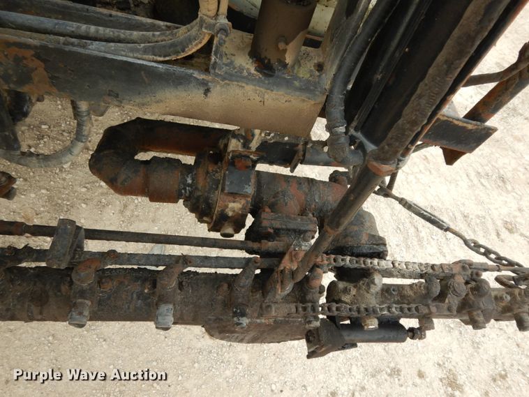 image for item DC2176 1984 Ford LTS8000  oil distributor truck