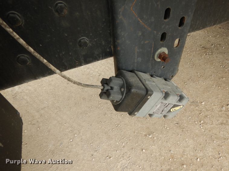 image for item DC2176 1984 Ford LTS8000  oil distributor truck