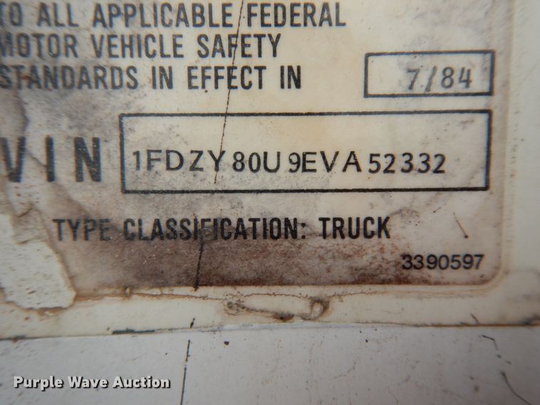 image for item DC2176 1984 Ford LTS8000  oil distributor truck