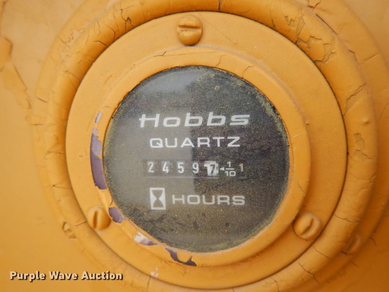 image for item DC2177 1992 Etnyre  chip spreader