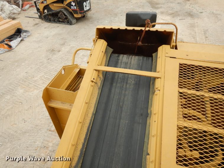 image for item DC2177 1992 Etnyre  chip spreader