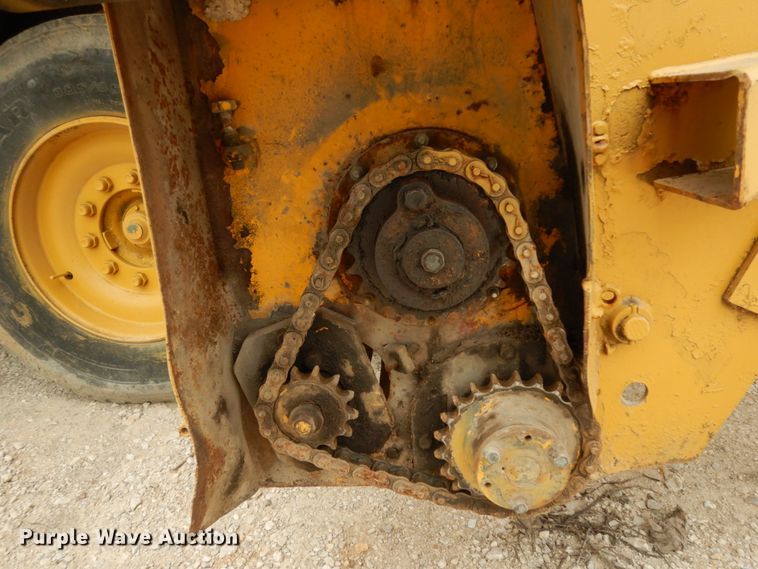 image for item DC2177 1992 Etnyre  chip spreader