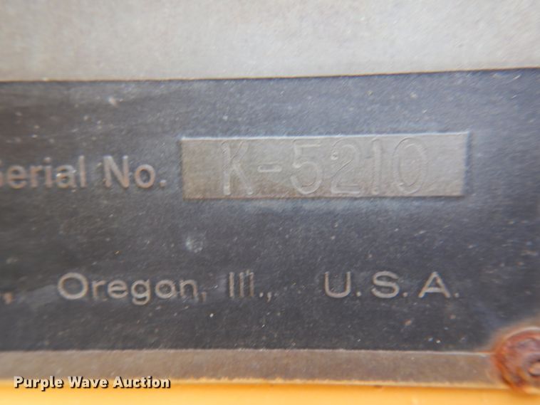 image for item DC2177 1992 Etnyre  chip spreader