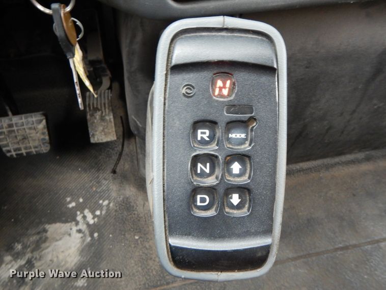 image for item DF6374 2006 International 7400  dump truck