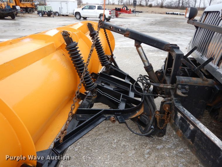 image for item DF6374 2006 International 7400  dump truck