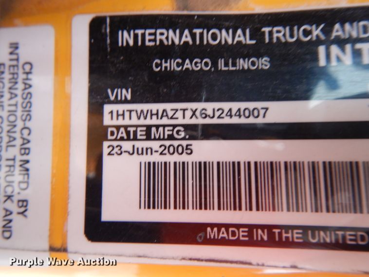 image for item DF6374 2006 International 7400  dump truck