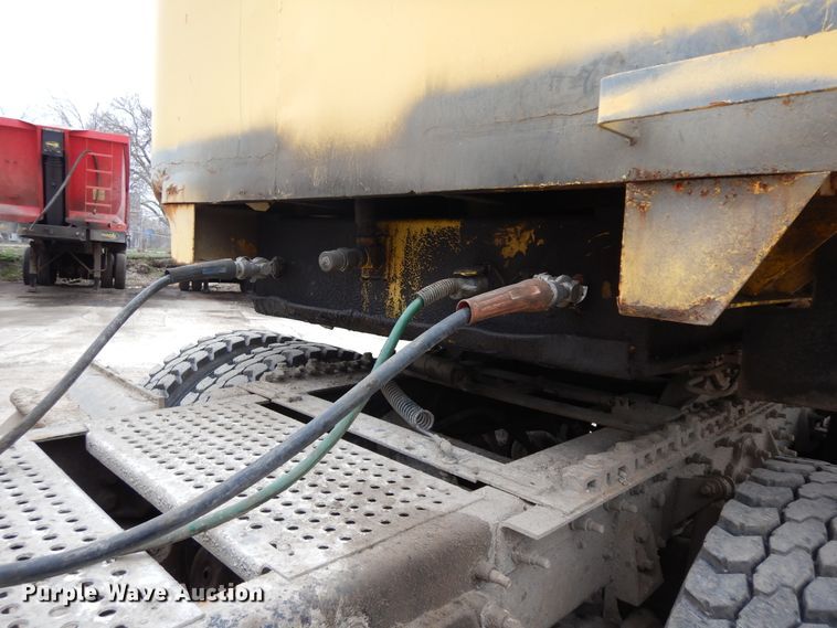 image for item DF6765 1980 Dorsey  end dump trailer