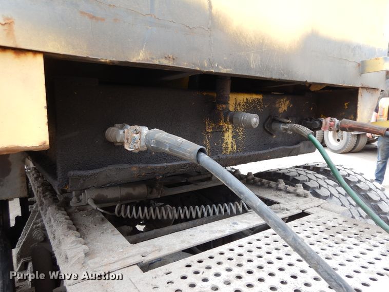 image for item DF6765 1980 Dorsey  end dump trailer