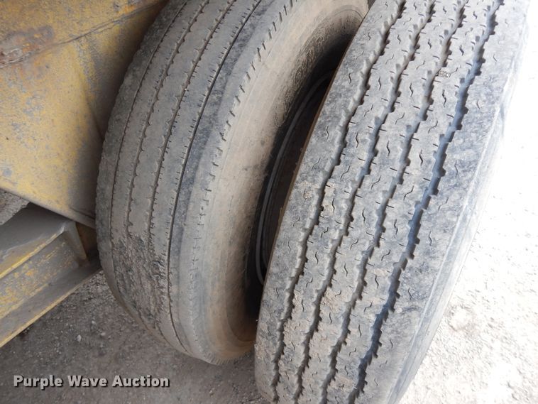 image for item DF6765 1980 Dorsey  end dump trailer