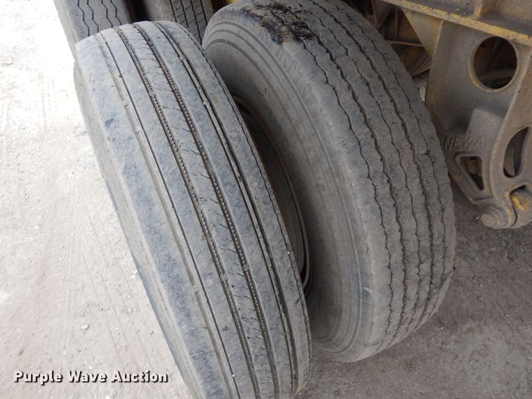 image for item DF6765 1980 Dorsey  end dump trailer