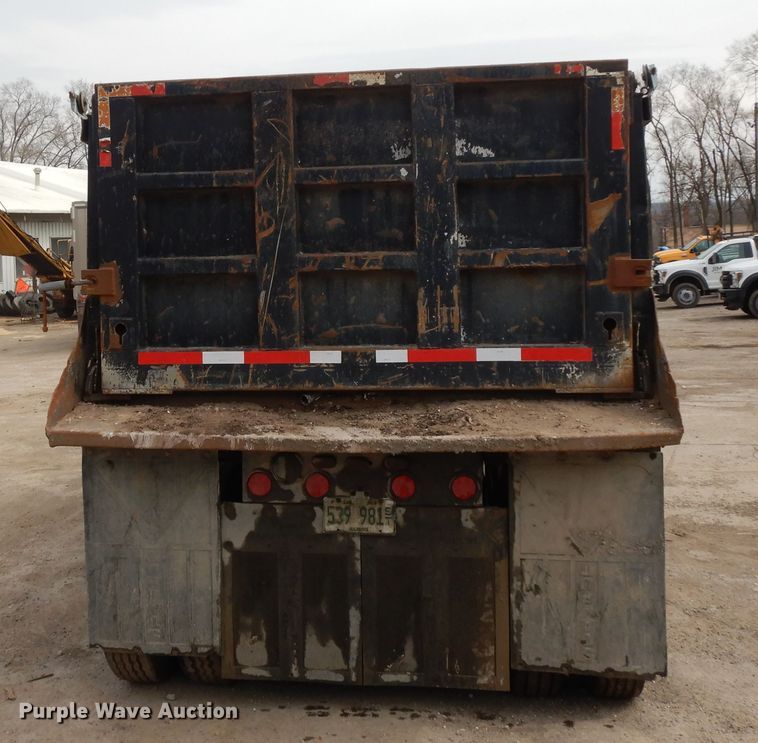 image for item DF6767 1979 Summit  end dump trailer