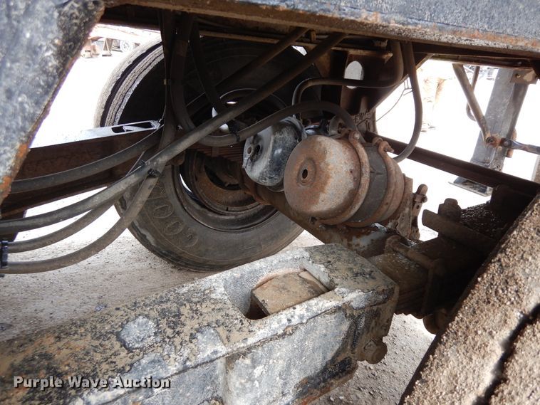 image for item DF6767 1979 Summit  end dump trailer