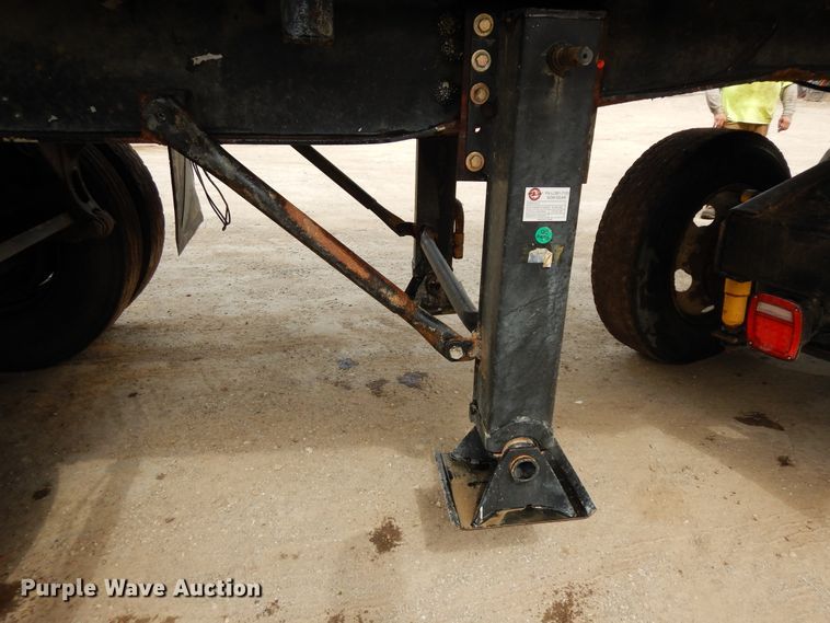 image for item DF6767 1979 Summit  end dump trailer