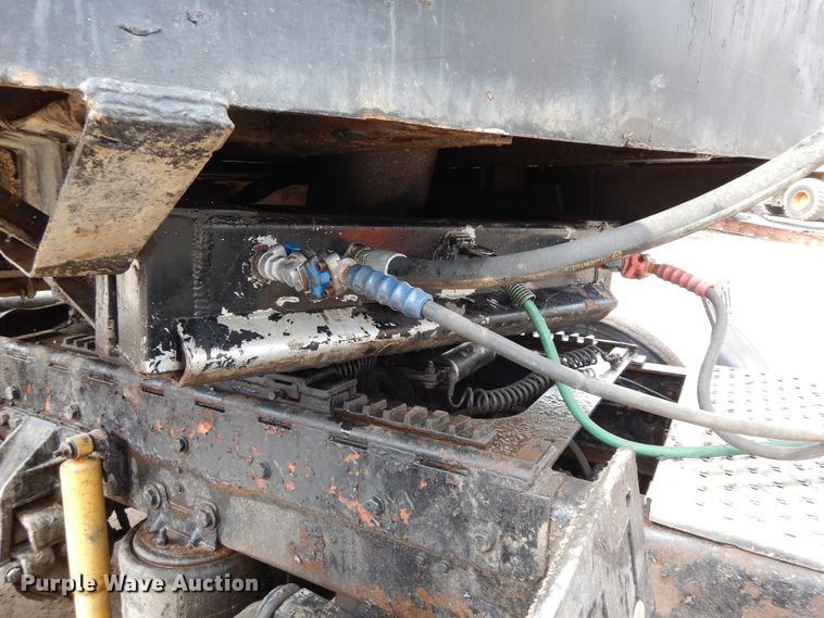 image for item DF6767 1979 Summit  end dump trailer