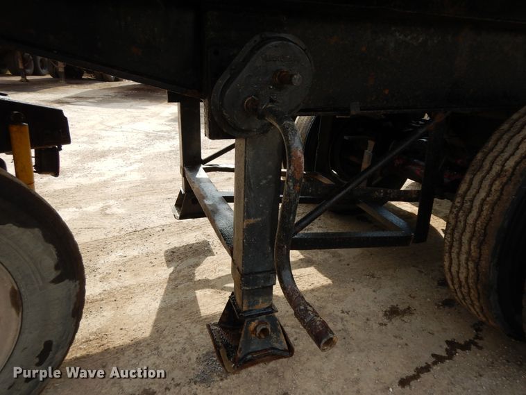 image for item DF6768 1970 Trailco  end dump trailer