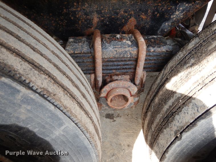 image for item DF6768 1970 Trailco  end dump trailer