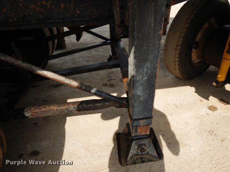 image for item DF6768 1970 Trailco  end dump trailer