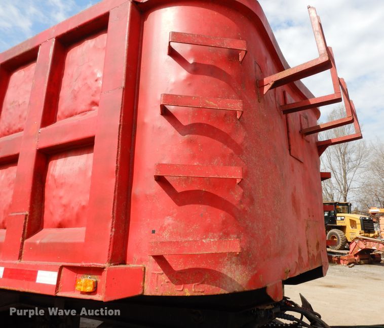 image for item DF6768 1970 Trailco  end dump trailer