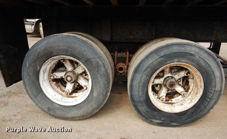 image for item DF6768 1970 Trailco  end dump trailer