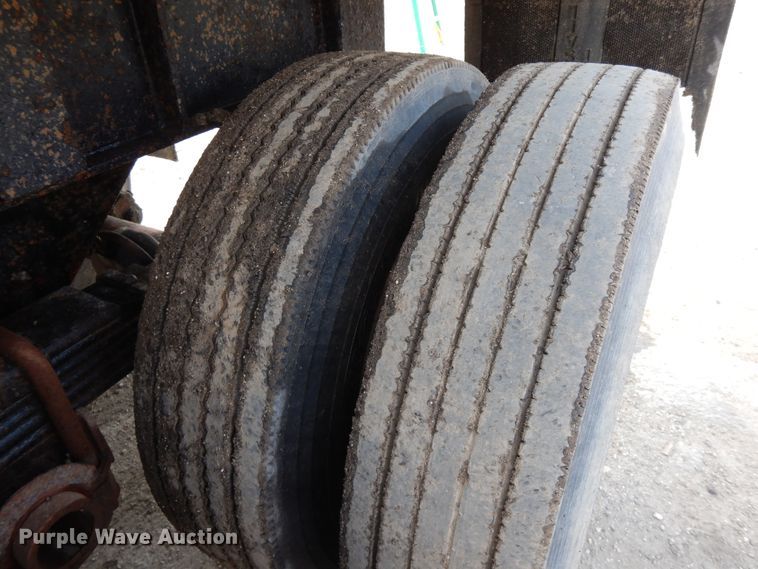 image for item DF6768 1970 Trailco  end dump trailer