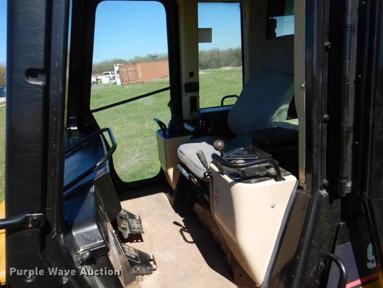 image for item DH5480 2003 Caterpillar 963C  track loader