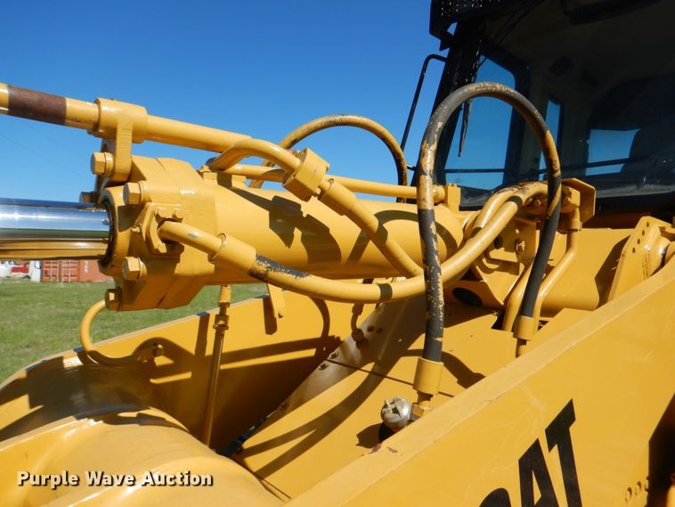 image for item DH5480 2003 Caterpillar 963C  track loader