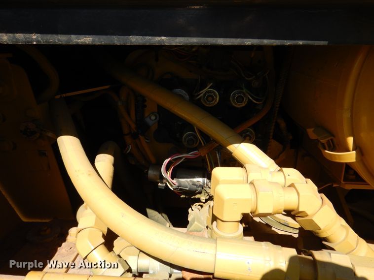 image for item DH5480 2003 Caterpillar 963C  track loader