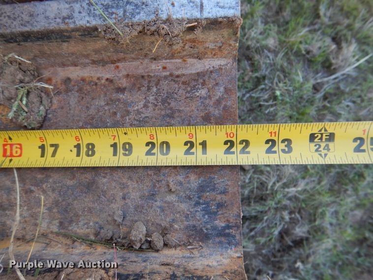 image for item DH5480 2003 Caterpillar 963C  track loader