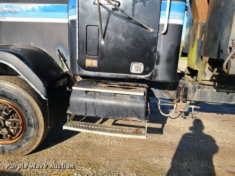 image for item DH5874 1979 GMC General  dump truck