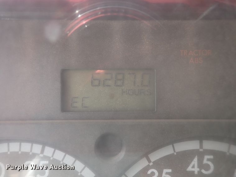 image for item DI4728 2003 Sterling L-Line  vacuum truck