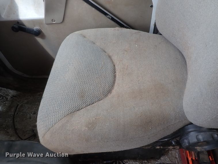 image for item DI4728 2003 Sterling L-Line  vacuum truck