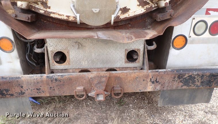 image for item DI4728 2003 Sterling L-Line  vacuum truck