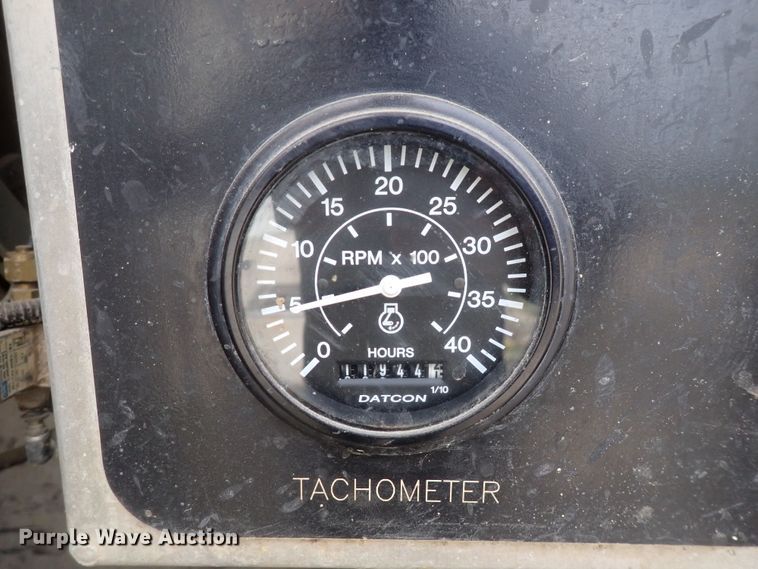 image for item DI4728 2003 Sterling L-Line  vacuum truck