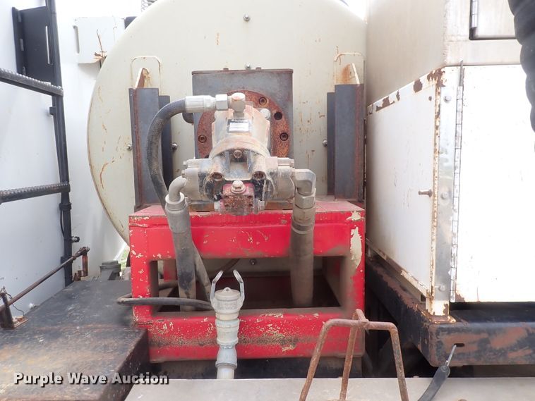 image for item DI4728 2003 Sterling L-Line  vacuum truck