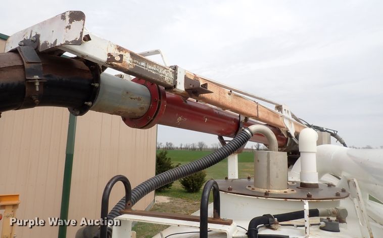 image for item DI4728 2003 Sterling L-Line  vacuum truck