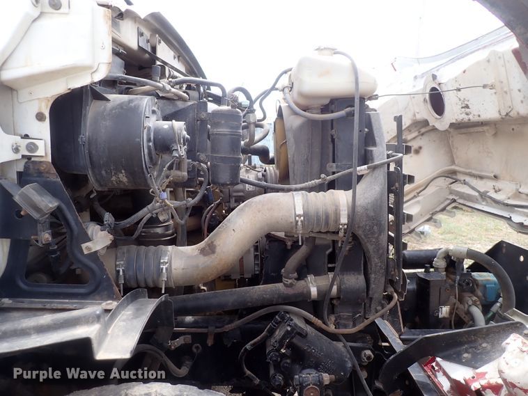 image for item DI4728 2003 Sterling L-Line  vacuum truck