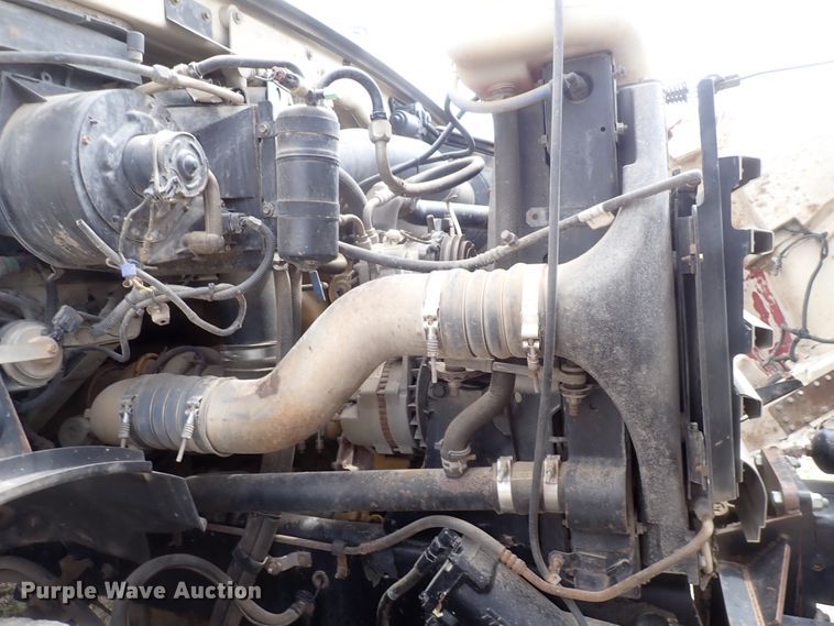 image for item DI4728 2003 Sterling L-Line  vacuum truck